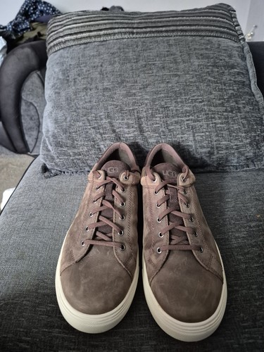 Ugg brown suede sneakers size - brown,