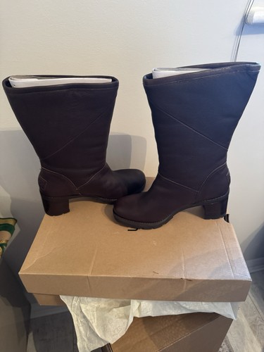 Ugg boots brand - in, box