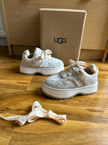 Ugg low top lace trainers - low,