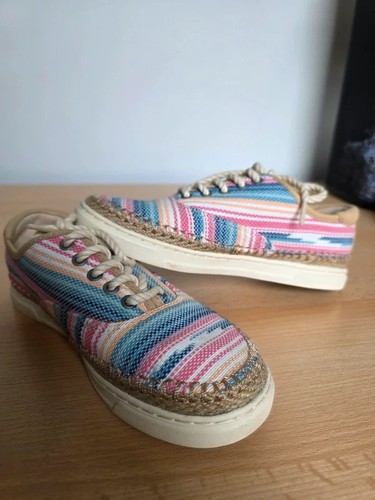 Bnwot ugg eyan serape - ugg, ii